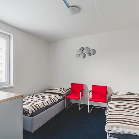 Hostel Bp / Urbinska 144 *